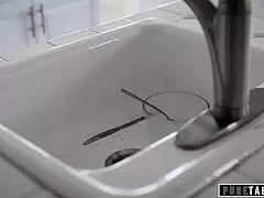 mature with big tits and ass masturbating wants cock viral latina