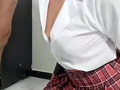 hey, real amateur virgin chica sucks in casting