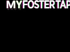 Becky terkejut dengan kehadiran Judy, kemudian dia dan suaminya sambung seks di bilik tidur.