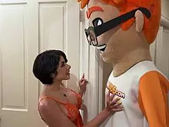 Daya dares a casting cowgirl romp with the porndude, making the apartment bounce?