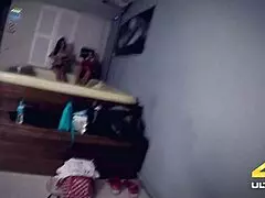 Jen tak relaxuju v sauně, sleduju Gaúcha prcat horké brazilské holky.