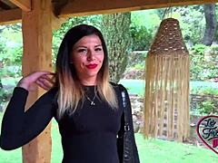 Badan Cantik Gwen Dalam Chat Web Panas