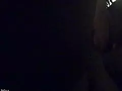 Γλείφω αυτό το μαύρο μουνί τόσο καλά