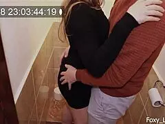 Hey, hot wife, why cheat with a stranger in the toilet?