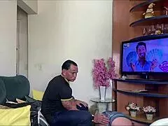 does suzie lick monster cock in kitchen?