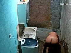 i accidentally saw my stepmom shaving her pussy on hidden camera