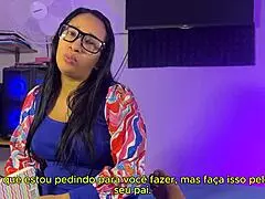 Who Fills Her Pussy With Cum?