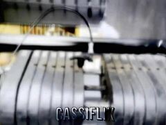 Spor salonunda erkekler bana bakınca çok azıyorum