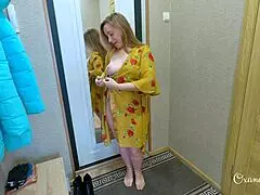 Who’s this lucky plumber with a curvy cosplay tease?