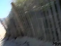 Ε, 19χρονο μοντέλο, θες σπέρμα στα βυζιά σου;