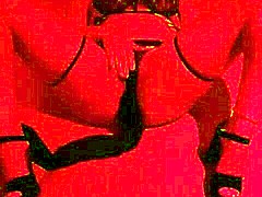 Evli kadın glory hole'da sik sırasını emiyor, amına derinlere döl alıyor