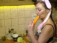 A detailed narrative on preparing a carrot for cooking.