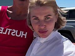 Η Cavalona MILF απολαμβάνει μια χαλαρή συνάντηση με τον Ed Júnior