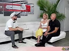 tight latin pussy flashing while cleaning, curvy bbw exhibitionist mom