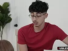 Hey, क्या तुम Skylar Snow से मिल्फ टीच पॉर्न में सीखना चाहते हो?