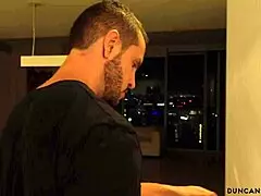 Üçlü vahşi ırklararası dörtlüye dönüyor sahte memeler zıplıyor