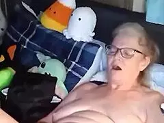 Hot Mature Strips for Naked Yoga and Masturbates