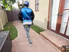 Redhead Busty Cougar Peaches Gets Her Wet Pussy Fucked By Rome Major In Doggy Deepthroat