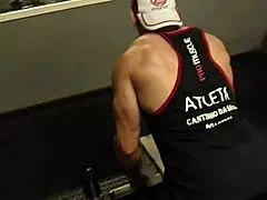vloog prepares fitness with athletic milf
