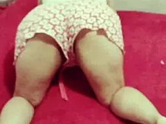 Auroraestelar wets herself while masturbating in the bath