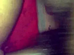 Én vagyok a szigeti őrült, locsogok arra a szörnyfaszra, ó igen!