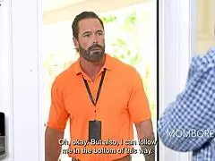 British MILF Elise London Gets Penetrated By GI Joey