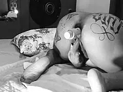 Huge toy in singer's ass, captivating sight