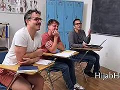 Wow! Classroom Lust for Hijab Milf Teacher Explodes Fast!