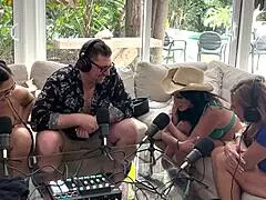 Abi James And Sunni Daize Swing