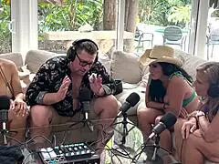 Abi James And Sunni Daize Swing