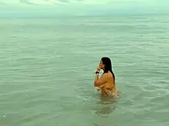 trepando com duas gatas e gozando na boca delas agora