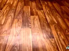 I caught stepmom cleaning without panties and saw her creampie mess!