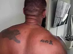 Watch this curvy blonde model get fucked in Miami?