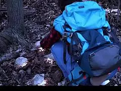 valentina nappi vaeltaa ja saa kovaa naiota paikalliselta kaverilta ulkona