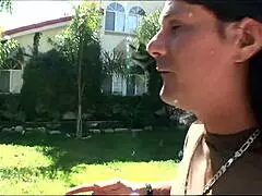 Hailey James, 18+, dostane anál a hlboký orál v sieťkach a podpätkoch