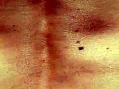 Maturemons ukazují obří oholený pysky kundičky v tajné zahradě zblízka!