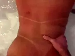 mamando o novinho do meu marido, can’t resist his cock! 😜