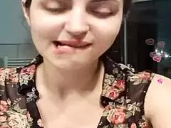 hey, wanna see this italian milf on bigo showing off?