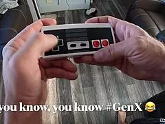 Schattige roodharige stiefmoeder Jane Cane op epische queeste met stiefzoons glanzende lul