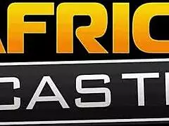 거대한 젖 아프리칸 MILF가 그린고 프로듀서에게 비키니 캐스팅에서 페이스 펑크 당해