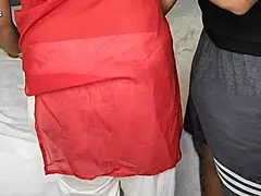 Üvey kız kardeşimin seksi arkadaşı ziyarete gelip benimle sikişti