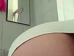 OMG, WATCH THIS MAESTRA TEACH SHAVING IN BATHROOM!