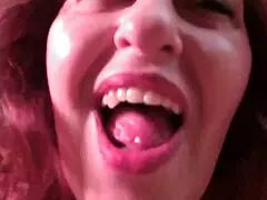 424 Lingerie Clings to Mature Dawnskye's Long Legs and Wet Pussy in Sexy Lace