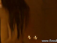 Εξωτική ασιάτισσα milf κούγκαρ σε HD αισθησιακό interracial γαμήσι