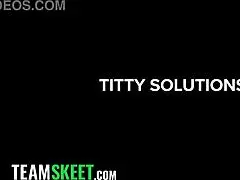 Milfien tissiobsessoitu poikapuoli saa terapiaa kahdelta parilta isoja tissejä ryhmäpanossa