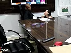 Ai patrão, aí patrão, tome pica na minha buceta molhada agora