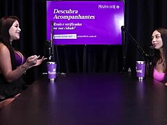 모레나 고스토사가 그녀의 예쁜 가슴 보여주고 보지 좁고 블로우잡 좋아한다고 말해 - 디디 레이스 시어 레드에서 봐