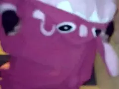 acosando a madura venezolana culona en las calles de lima disfrazada de la novia de stitch anal - parte 1