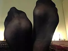 your daily fix of my sexy feet awaits