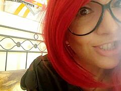 pasynče, ne bi trebalo da mi strgaš odeću i svršiš na guzu... reći ću tatom